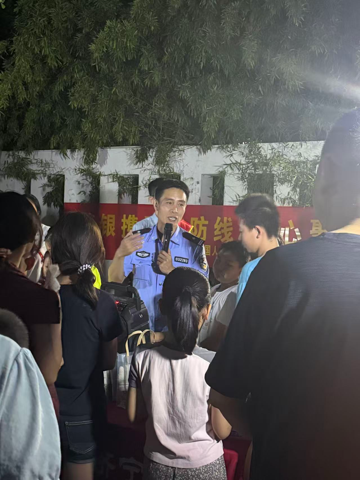 图片2.png 图片2.png